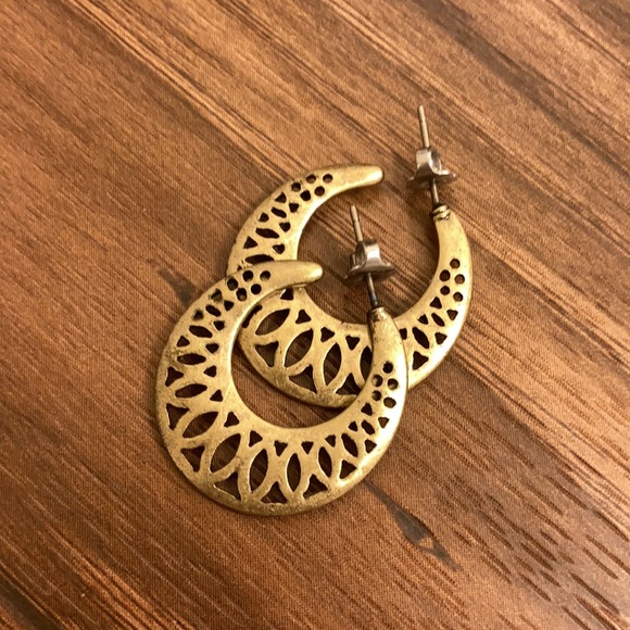 Lia Sophia Bronze Gold Filigree Hoop Earrings - Picture 3 of 3